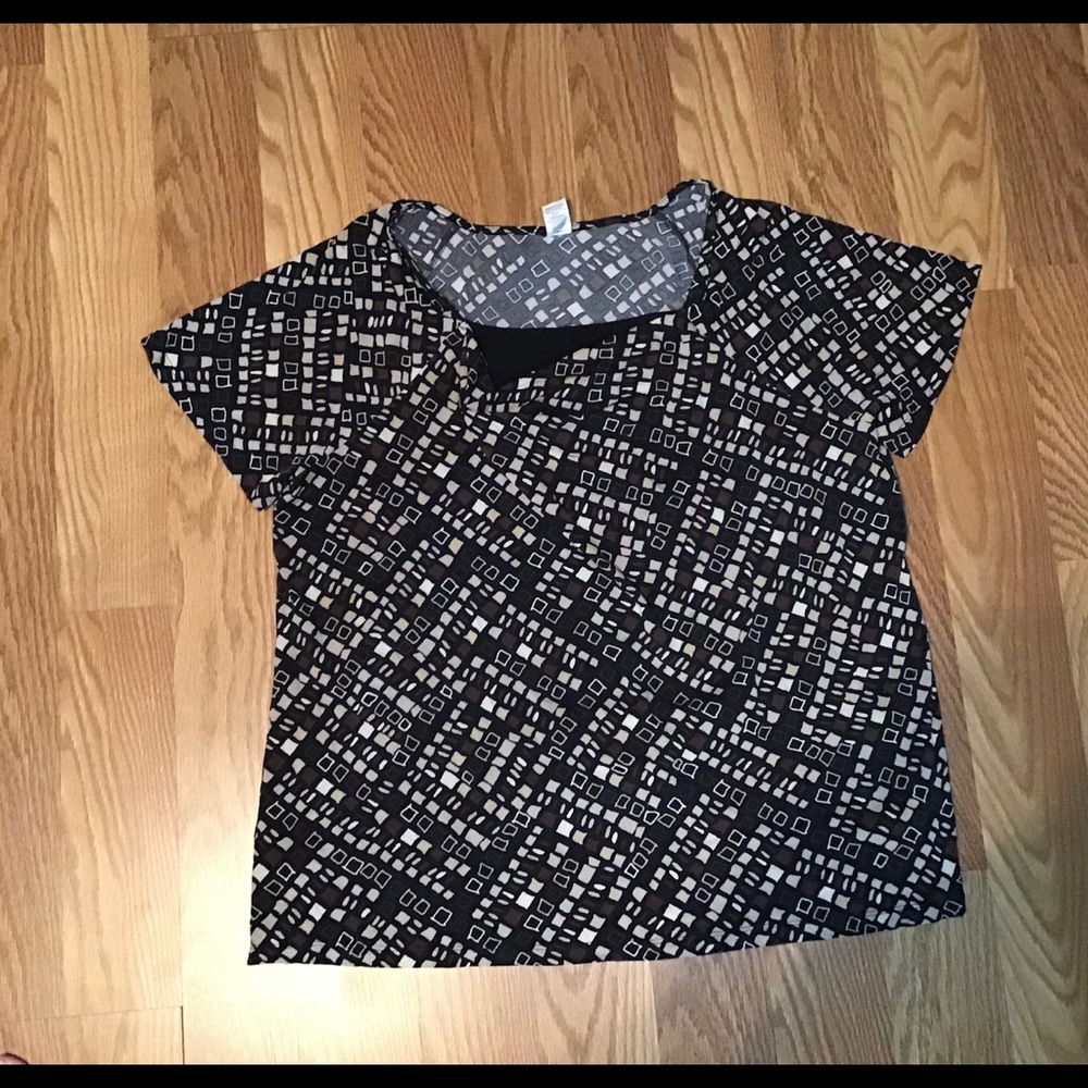 ⚡️⚡️Size 3x Blouse.